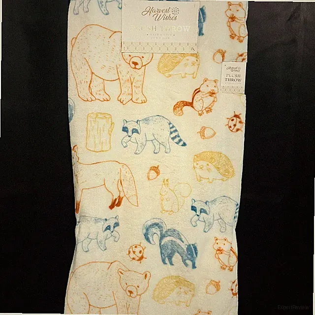 Autumn Fall Throw Blanket 50"x70” Seasonal Leaves Foliage Wild Animals Outdoors