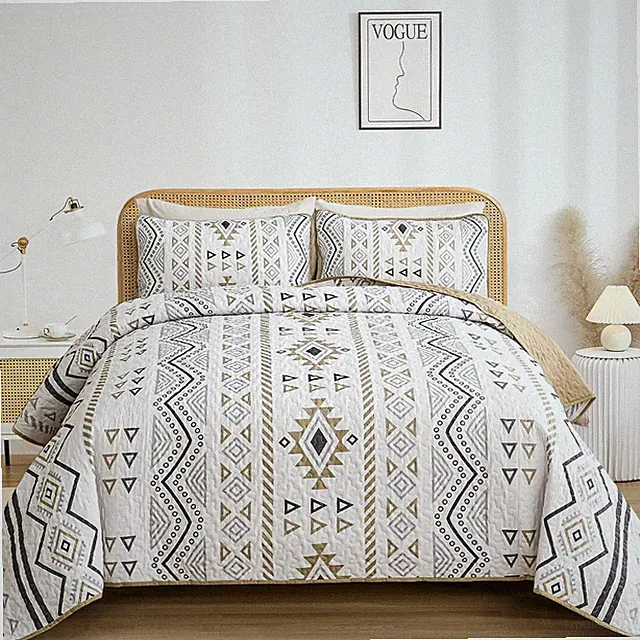 Bohemian Queen Size Aztec Quilt Set - 3 Piece Lightweight Fall Bedding