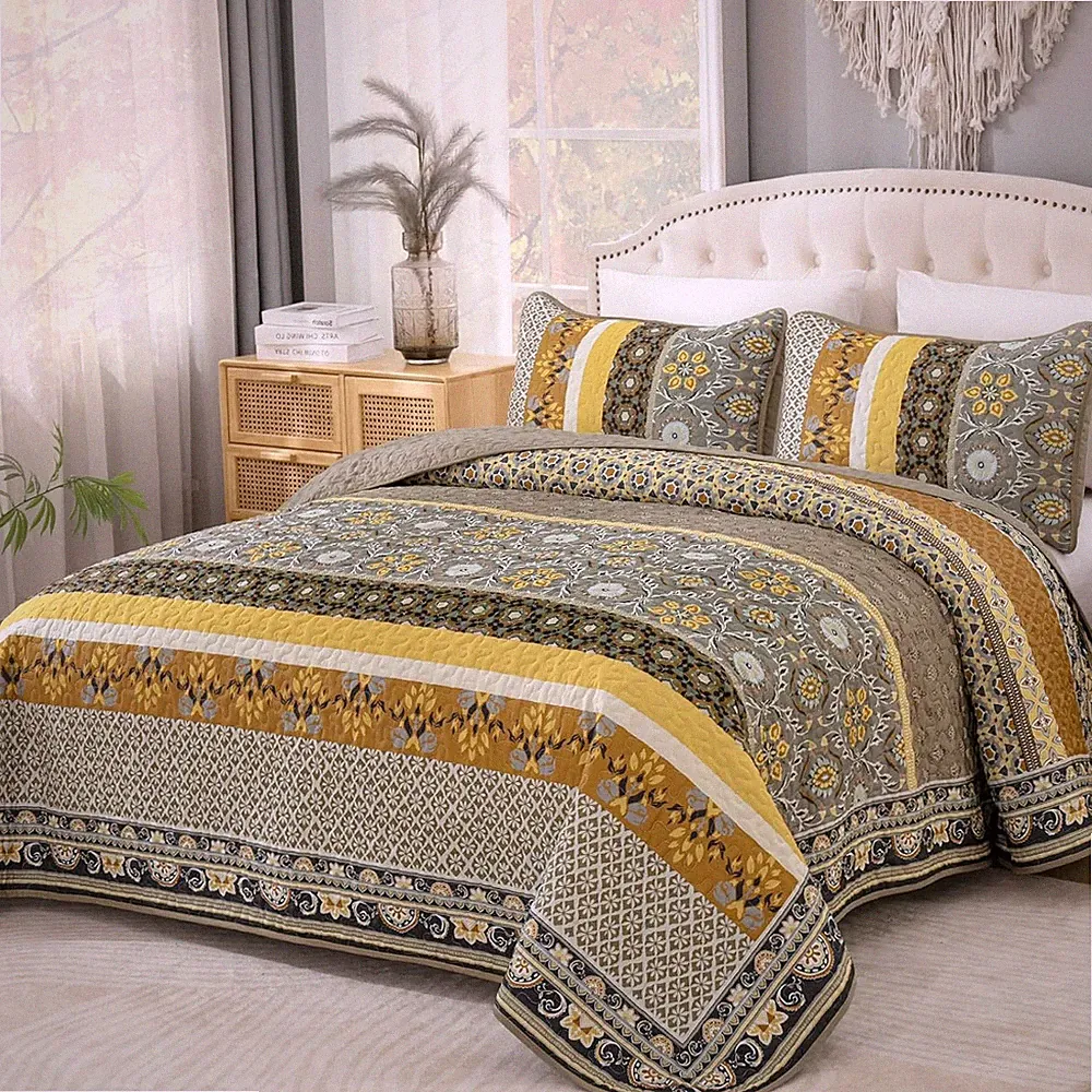 Fall Quilt King Size, Taupe Yellow Boho Vintage Bedspreads Bedding Set, Lightwei