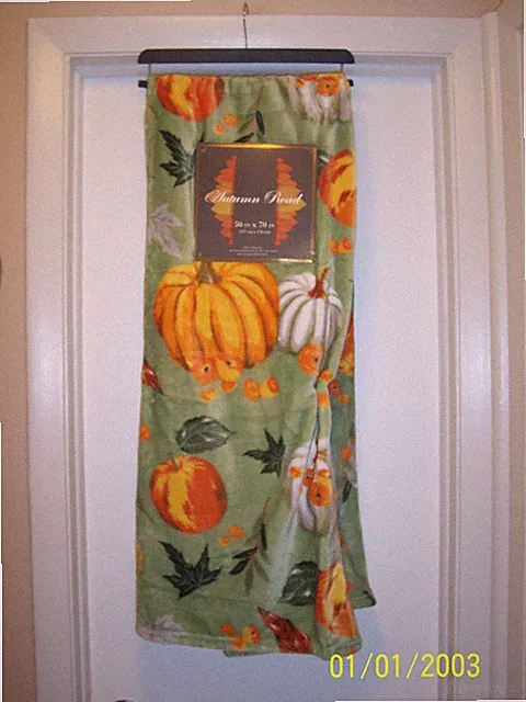 Plush Throw Blanket Autumn Fall Thanksgiving Pumpkins Leaves 50" X 70" New W/Tag